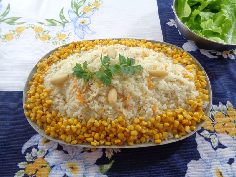Arroz com Frango e Pinhão
